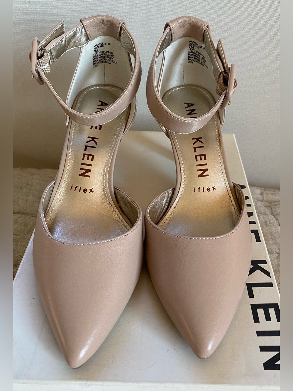 Anne Klein leather tan beige kitten heel pumps women’s size 7 NEW - Picture 3 of 7